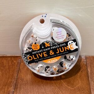 NWT Olive & June Halloween Press-On Nails